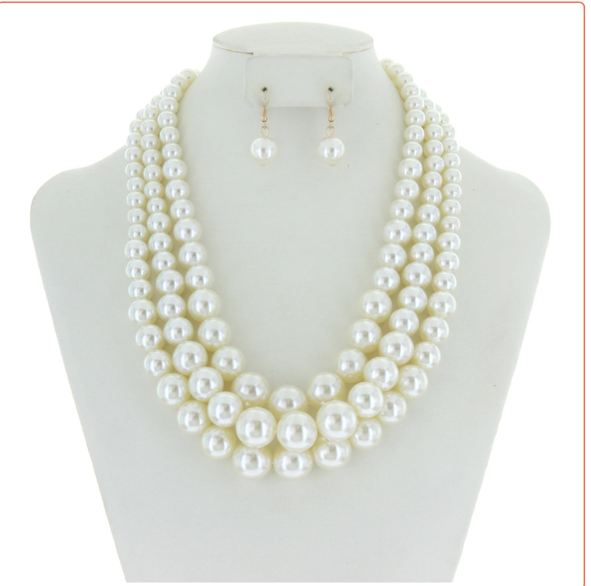 Pearl Necklace Set