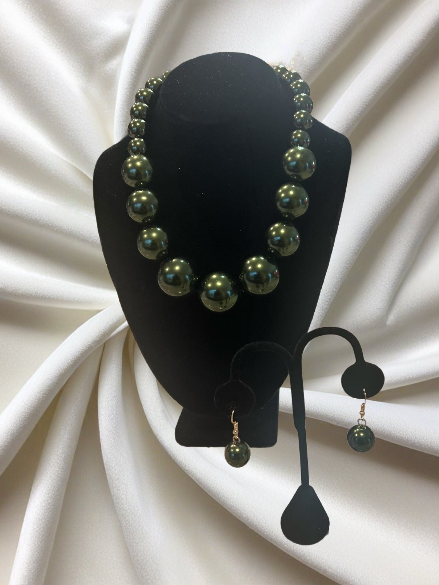 Dark Green Necklace Set