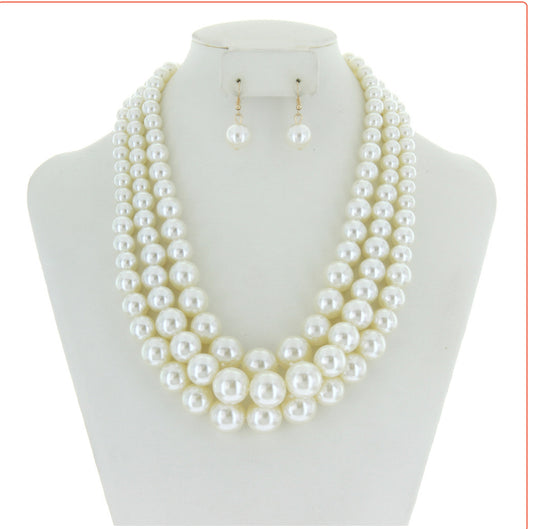 Pearl Necklace Set